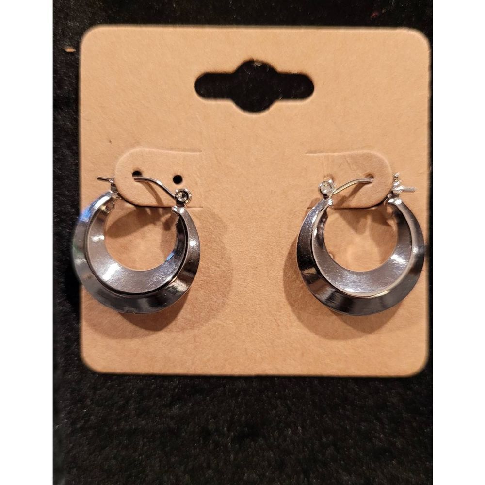 (3 for $15) JoMa Silvertone Hoop Earrings- NWT #59